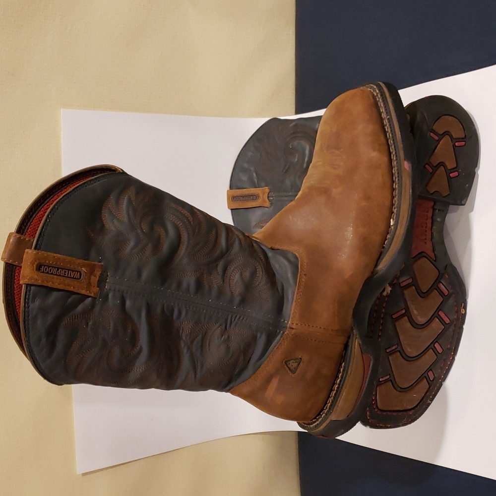 Men's Rocky Western Boots.